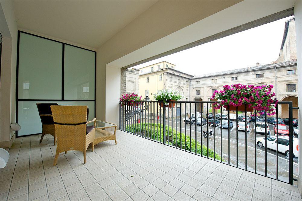 Hotel Stendhal Parma Esterno foto
