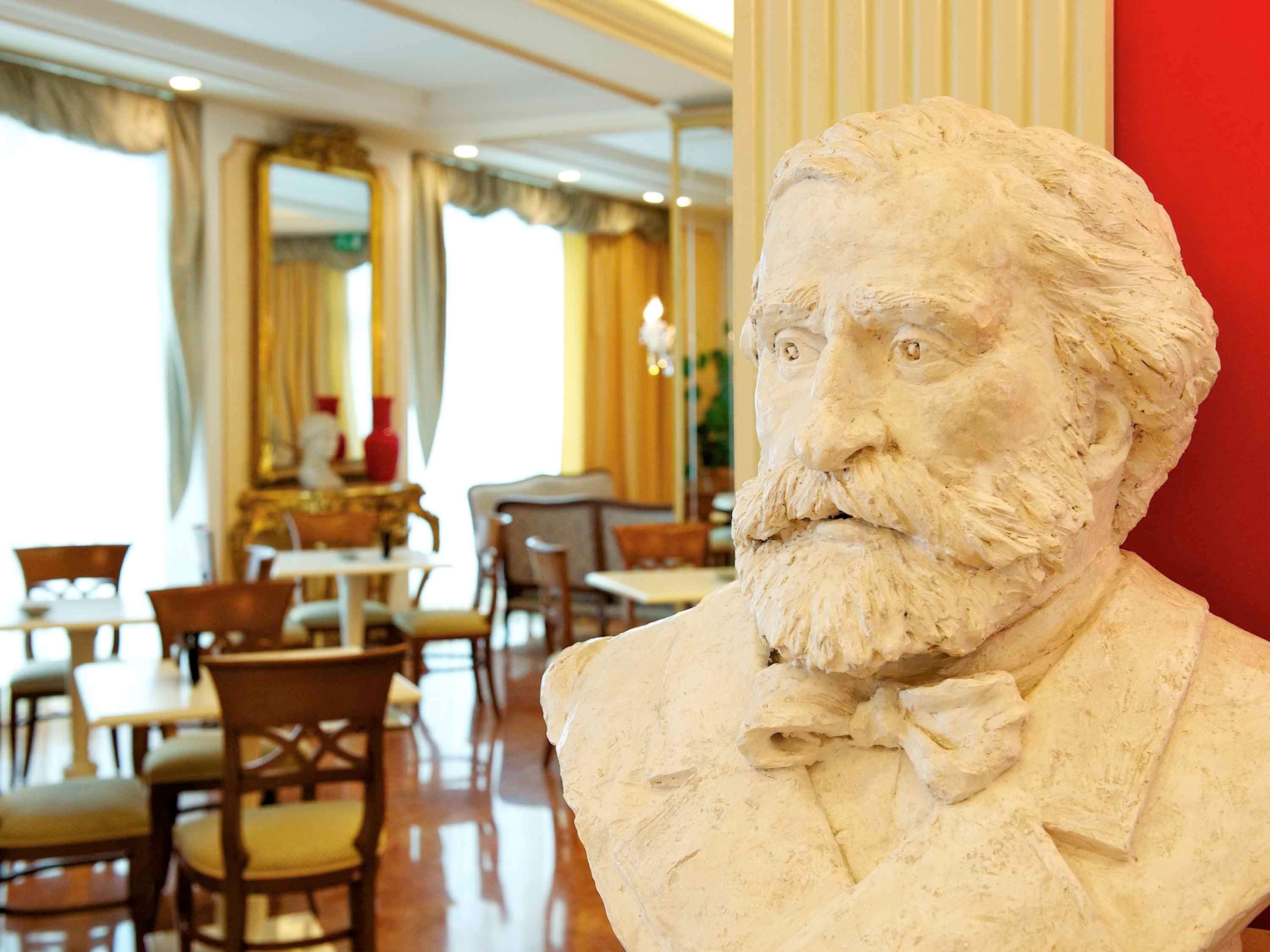 Hotel Stendhal Parma Esterno foto