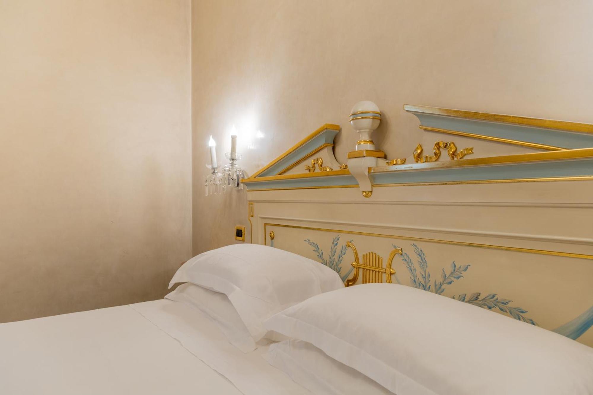 Hotel Stendhal Parma Esterno foto