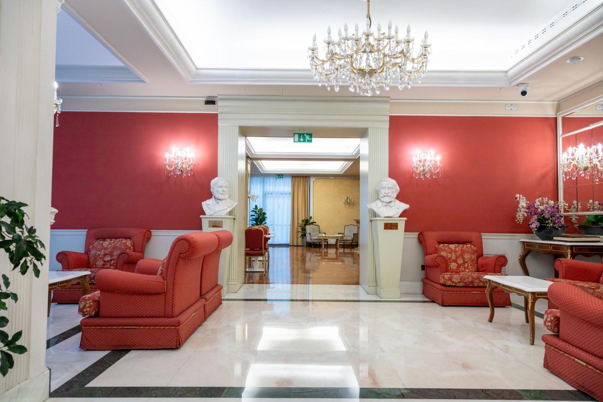 Hotel Stendhal Parma Esterno foto