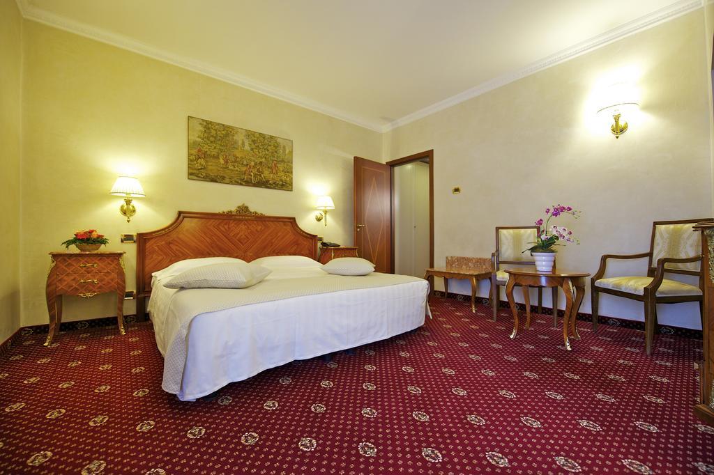 Hotel Stendhal Parma Camera foto